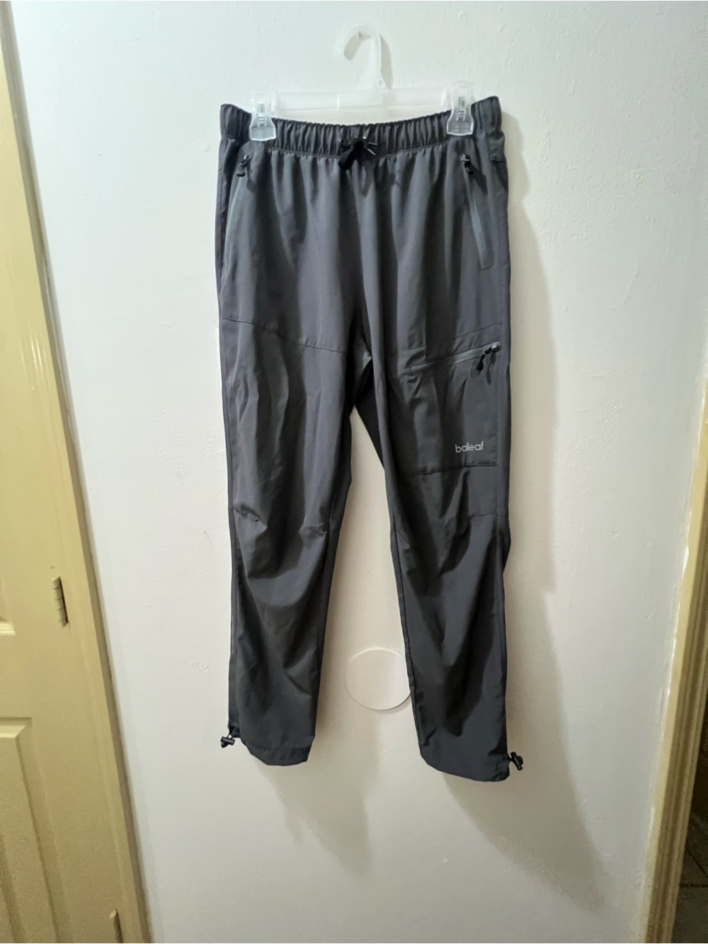 Baleaf Dark Gray Lightweight Jogger Pants with Zipper Pockets